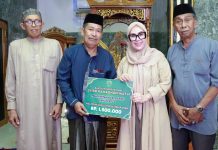 Bupati Andi Ina Lanjutkan Safari Ramadan di Masjid At-Tauhid Desa Kupa