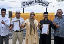 Bupati Andi Ina Kartika Sari Saksikan Mediasi Sukses, Lasonrai Beach Resmi Dibuka Kembali