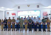 Hari Kesehatan TNI AL 2026, Wali Kota Parepare Tasming Hamid Terima Brevet Kehormatan di Makassar