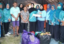 TP PKK dan Dekranasda Parepare Donasikan Bantuan bagi Warga Jalan Menara yang Terdampak Kebakaran
