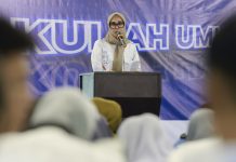 Bupati Barru Sampaikan Kuliah Umum di STMIK Kharisma Makassar, Ajak Mahasiswa Jadi Generasi Inovatif dan Kreatif